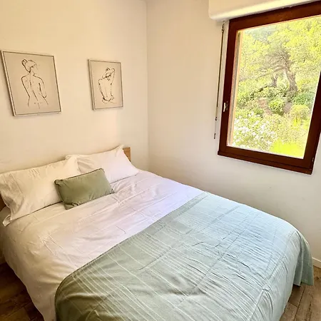 Appartement 2 Pièces Avec Terrasse à Sainte-maxime, Proche Centre Et Plages